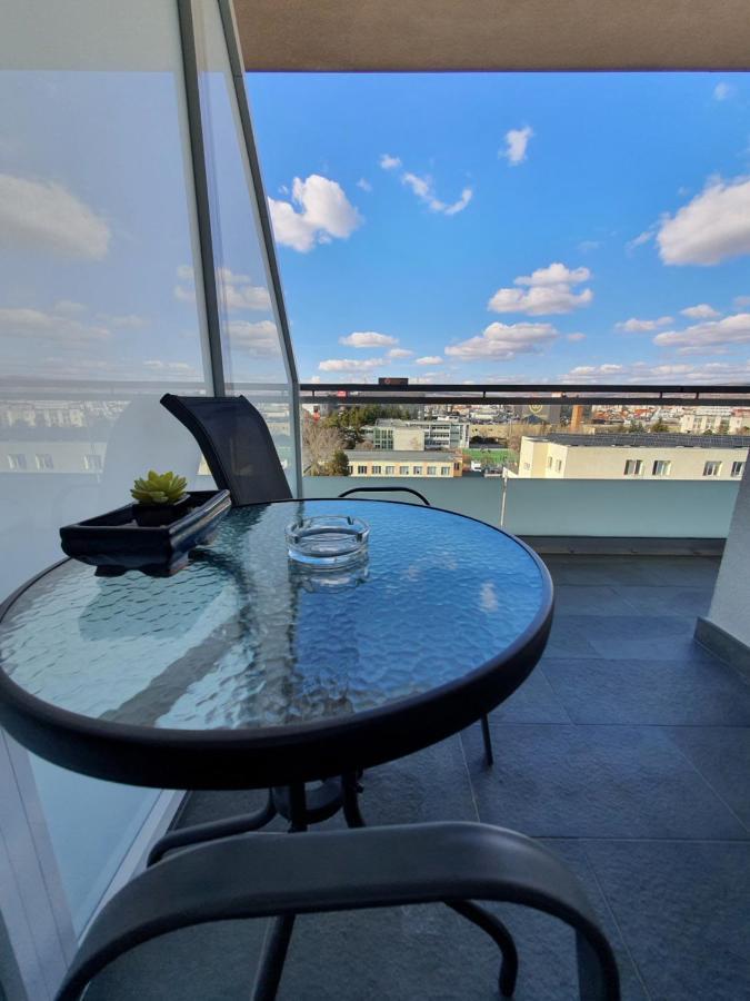 Eriss Studio Suite - Ozone Building Apartment Cluj-Napoca Buitenkant foto